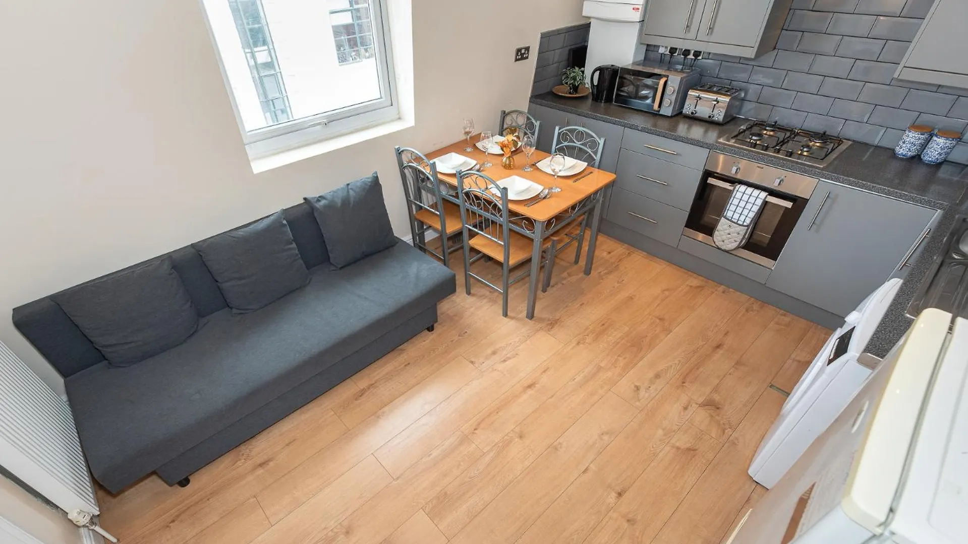 Lovely 3 Bedroom Flat , Aldgate, Tower Hill, Whitechapel London