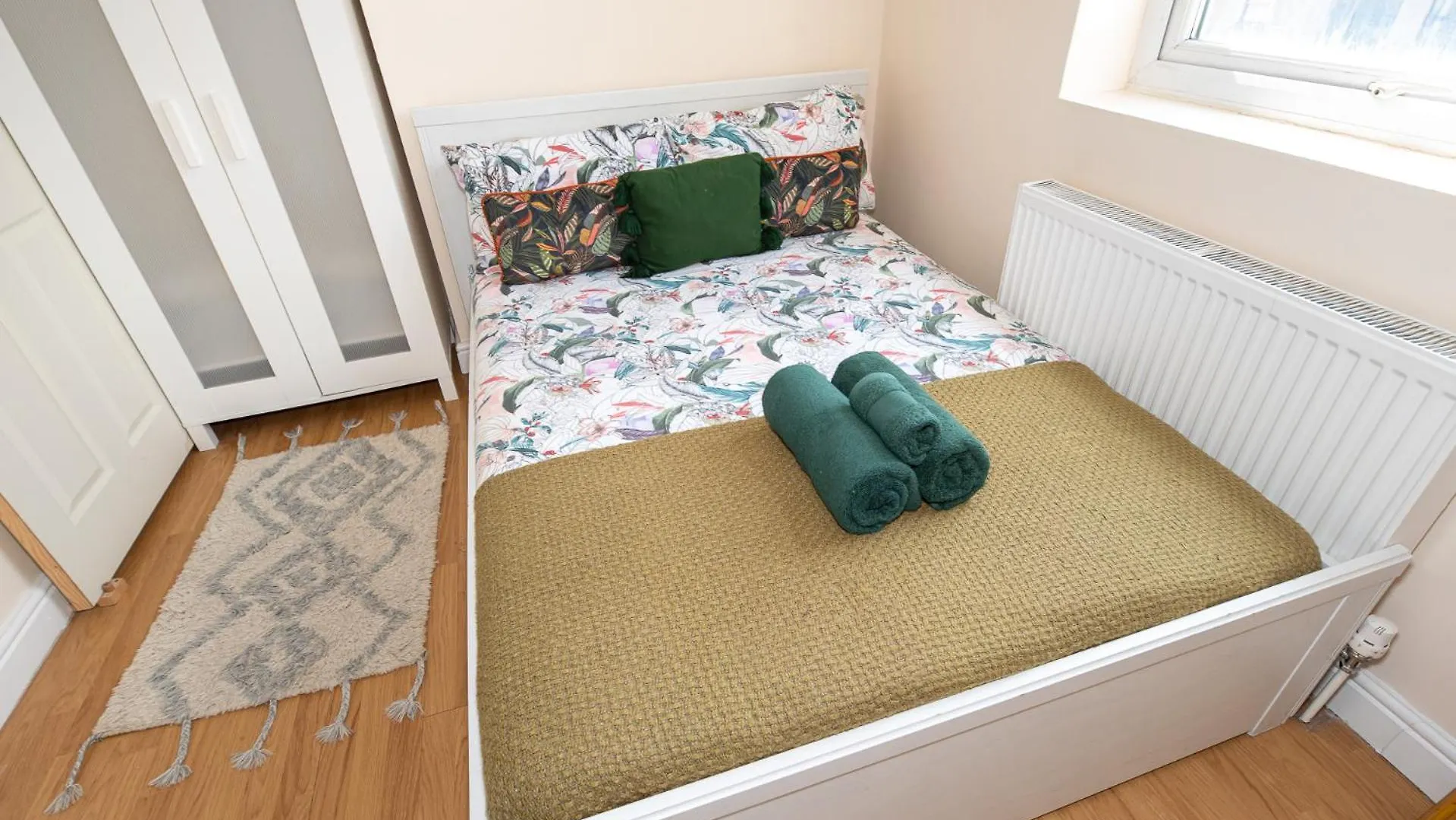 Apartment Lovely 3 Bedroom Flat , Aldgate, Tower Hill, Whitechapel London